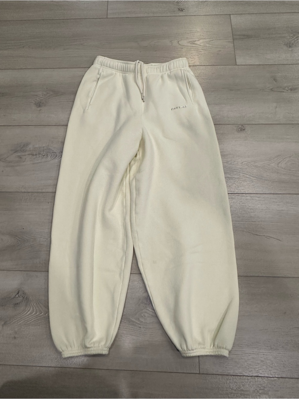 OFFLINE by Aerie Cream Baggy Fleece Sweatpants Joggers XS